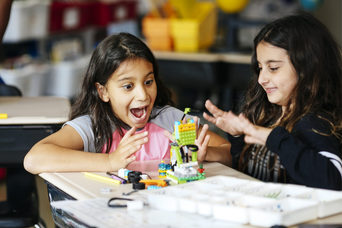 bo-cong-cu-hoc-steam-cho-tre-phat-trien-toan-dien