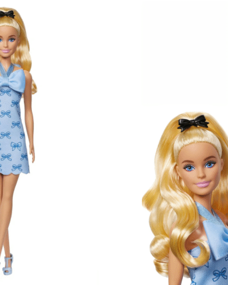 bup-be-barbie-fashionista-blue-bow
